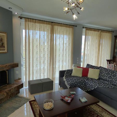 Old City View Apartment Volos Bagian luar foto